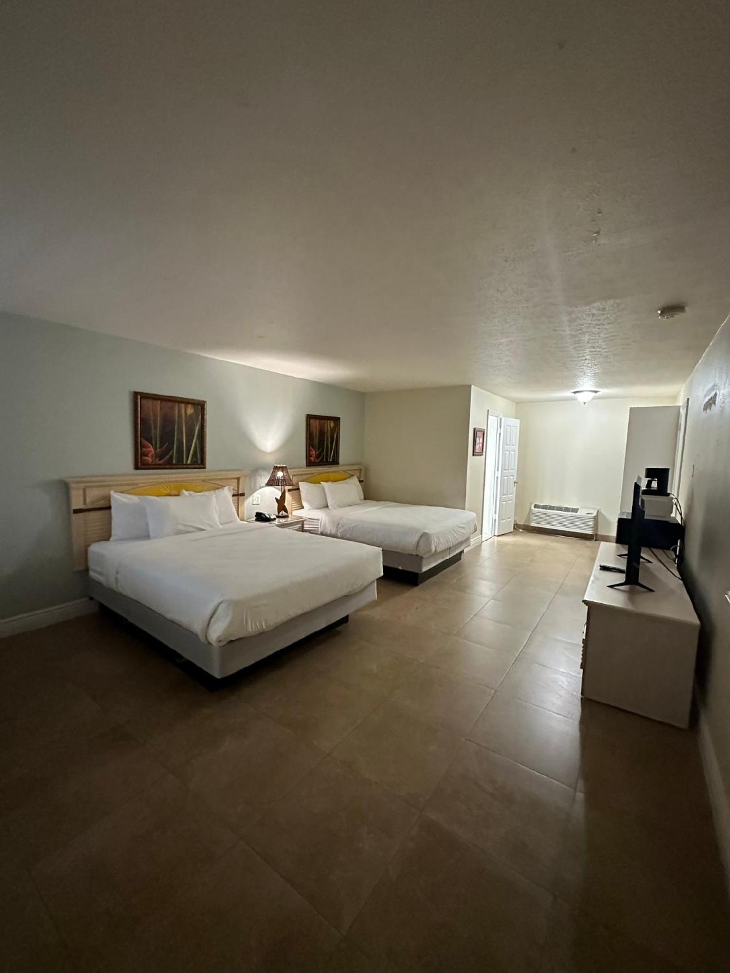Tahitian Inn Boutique Hotel Тампа Экстерьер фото